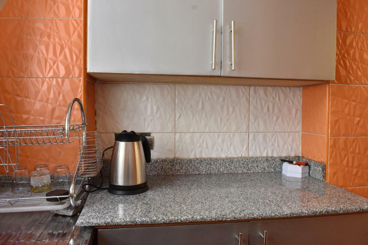 Two-Bedroom Apartment At Mohamed Farid Street Kairó Kültér fotó