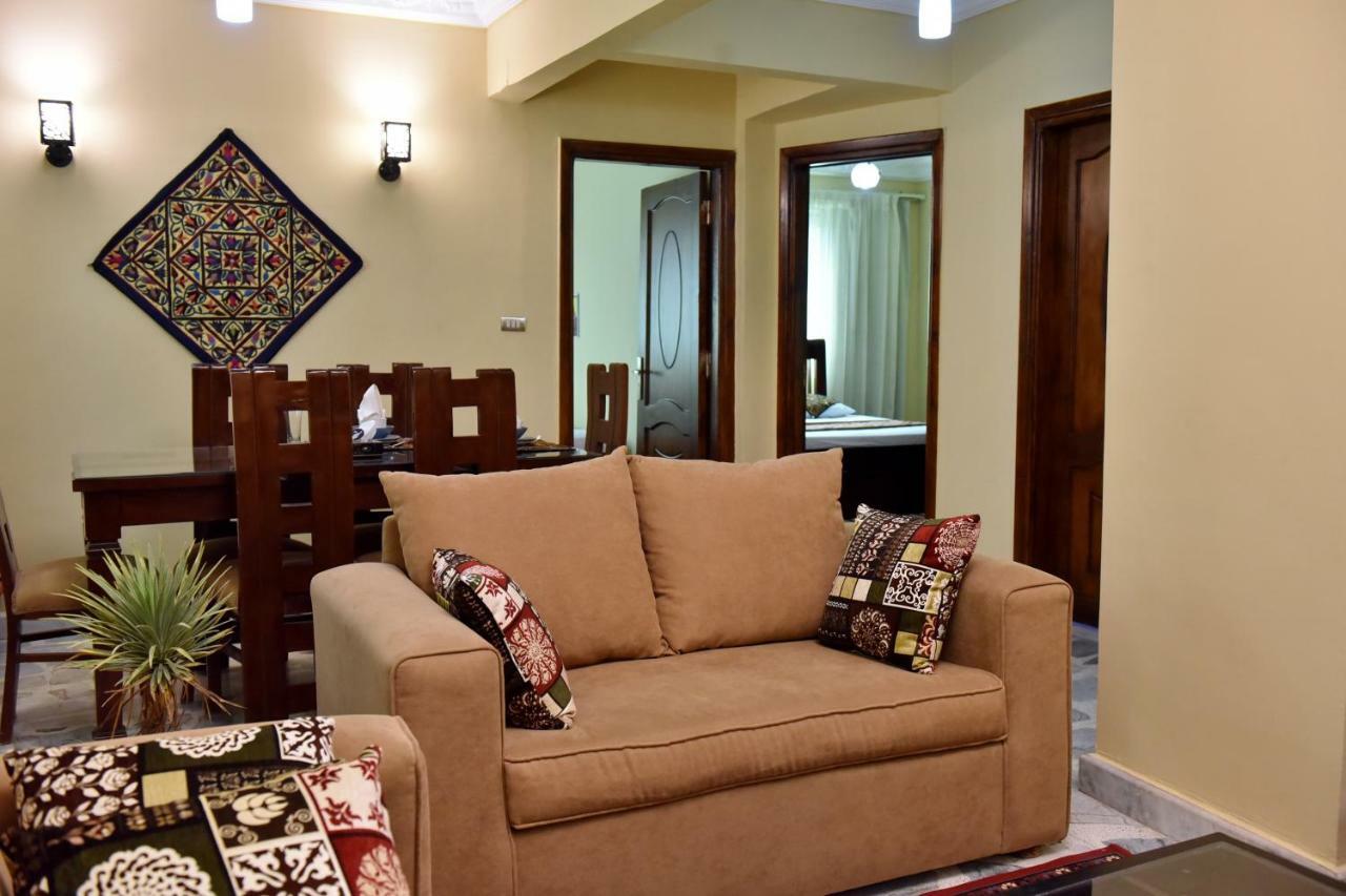 Two-Bedroom Apartment At Mohamed Farid Street Kairó Kültér fotó