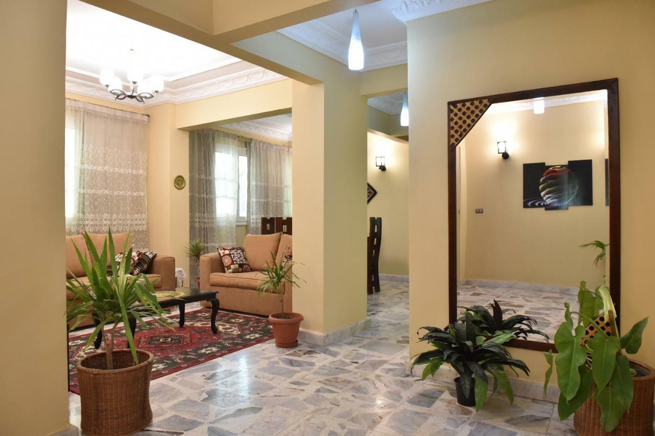 Two-Bedroom Apartment At Mohamed Farid Street Kairó Kültér fotó