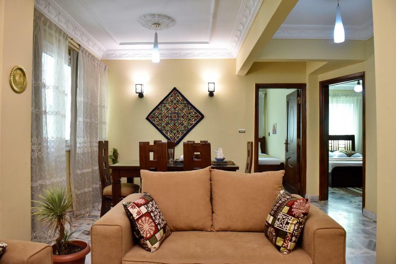 Two-Bedroom Apartment At Mohamed Farid Street Kairó Kültér fotó