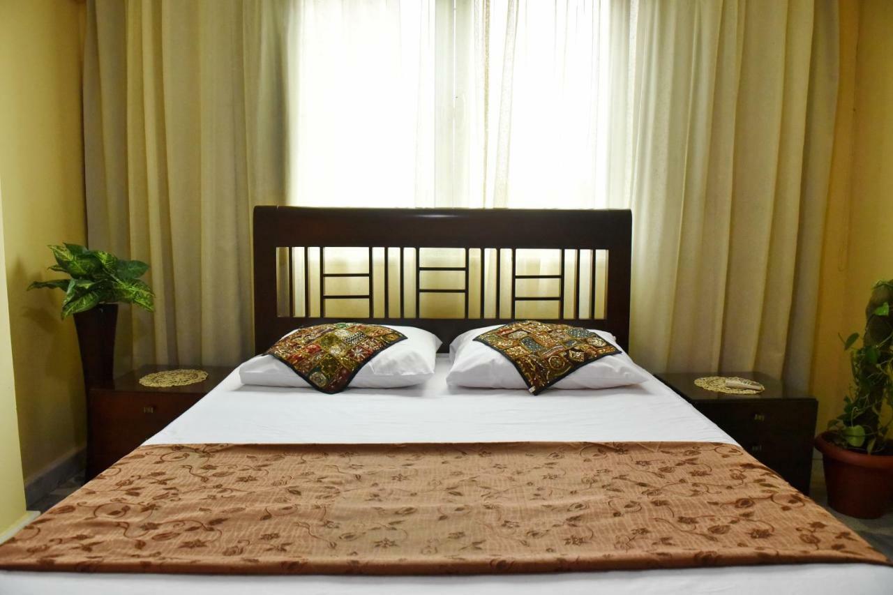 Two-Bedroom Apartment At Mohamed Farid Street Kairó Kültér fotó